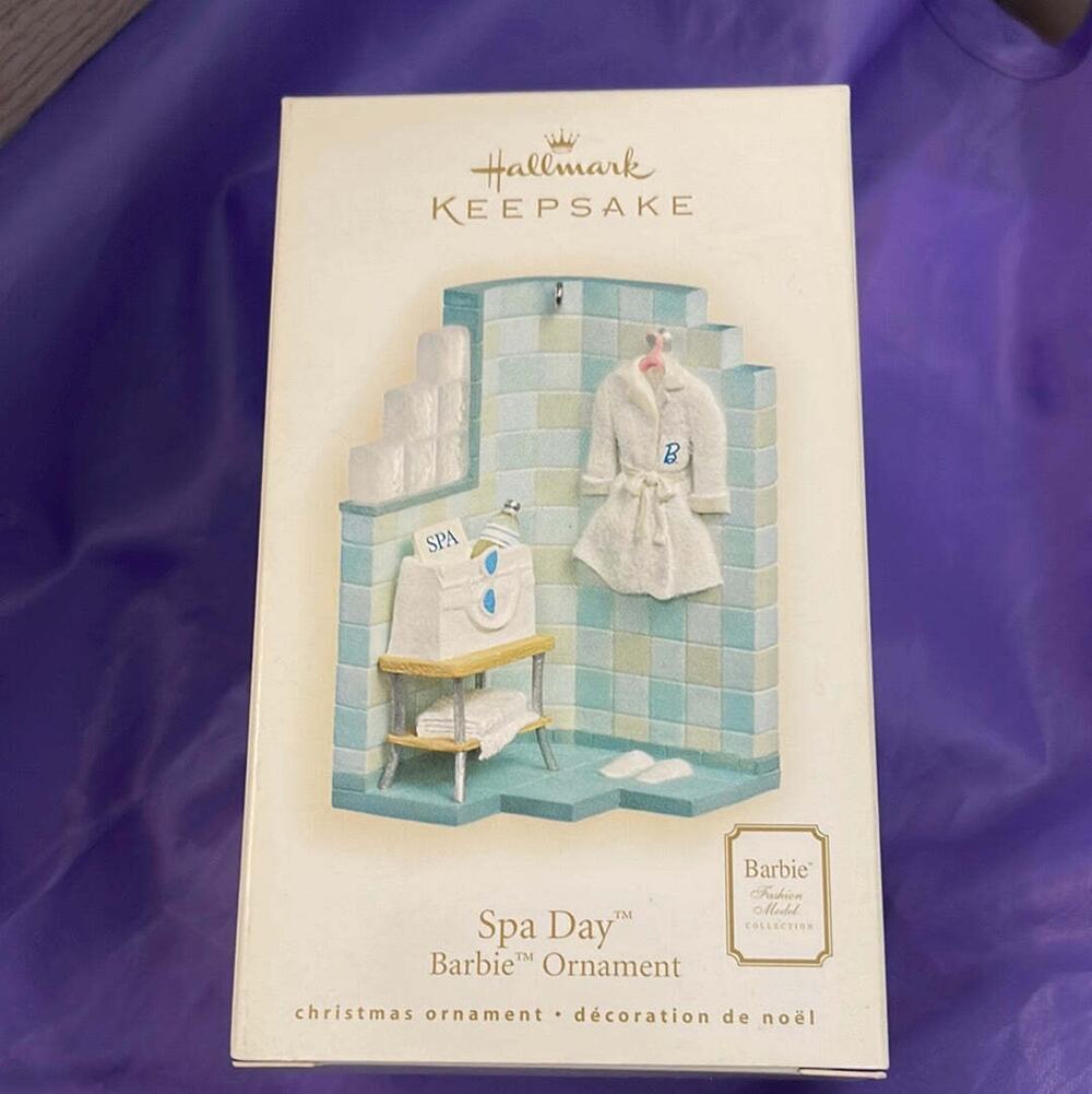 Hallmark 2007 Keepsake Spa Day Barbie Christmas Ornament